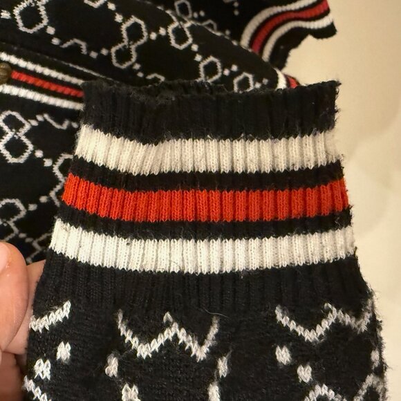 Vintage Varsity V-Neck Patterned Knit Cardigan - Picture 6 of 10